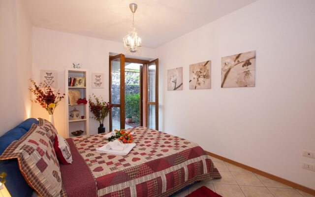 Vista d Oro Ulivo Apt 4