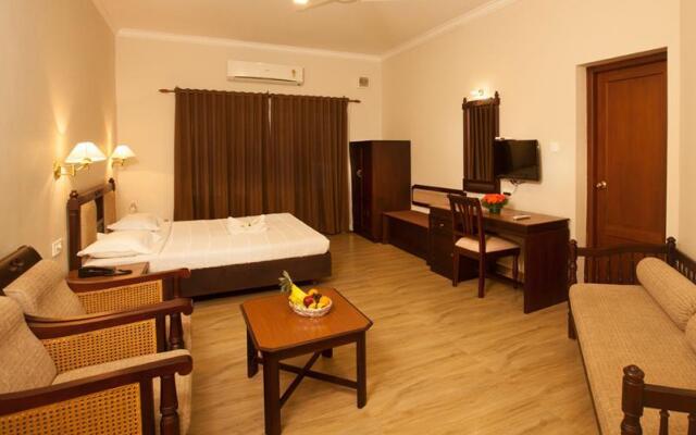 Hotel Silver Crest