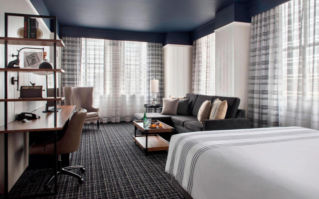Notary hotel