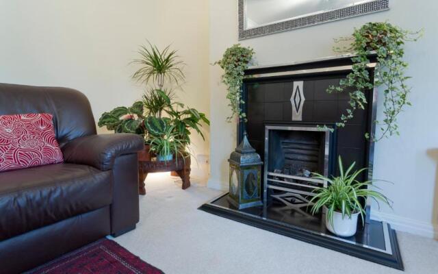 Poplar House Serviced Apartments