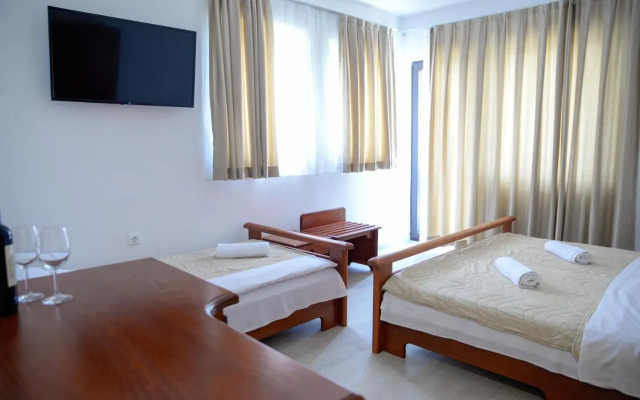 Guest House Sandra Lagadin