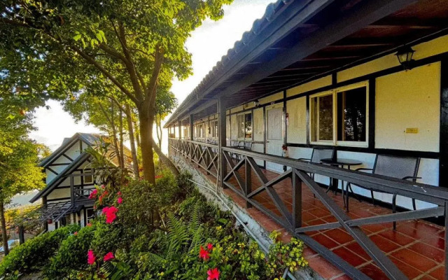 Zusin Shin Garden Hotel