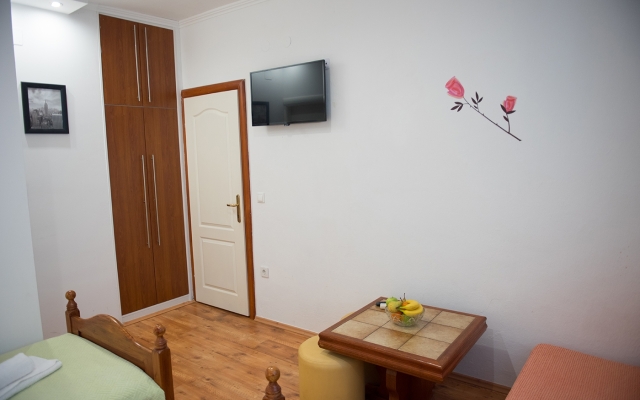 Room Robi - 50m from beach R3 Podstrana, Riviera Split