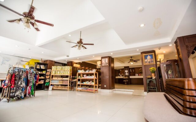 Chiang Roi 7 Days Inn