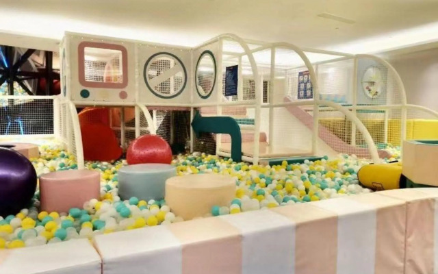 Beehive Hotel