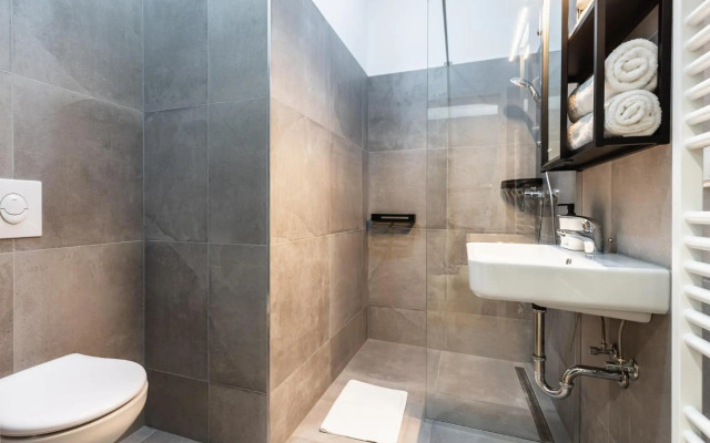 Classy and elegant Apartments: Dwell Bell