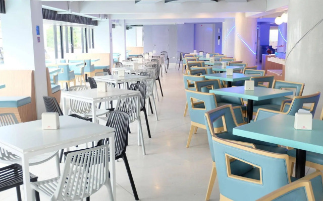 Airy Suvarnabhumi Hotel