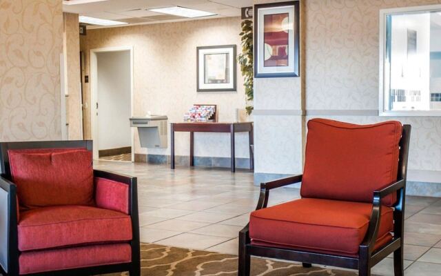 Comfort Inn & Suites