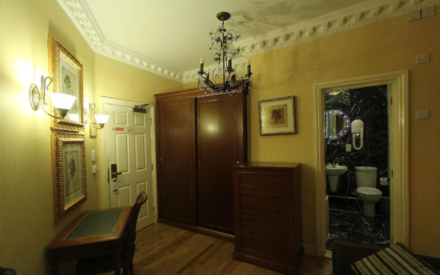 Opulence Boutique Hotel