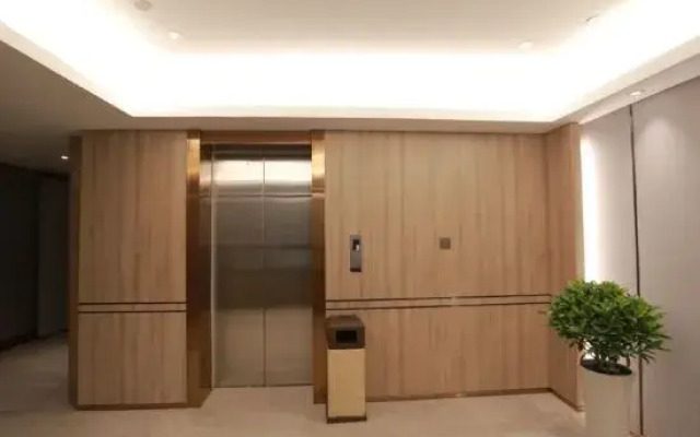 Morning Hotel · Select (Guiyang Baolan Plaza)