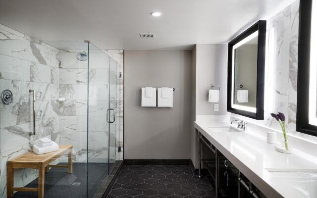 The Foundry Hotel Asheville, Curio Collection by Hilton