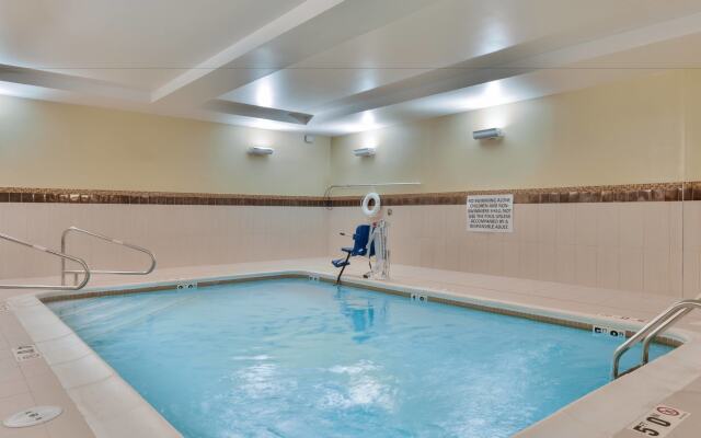 Courtyard by Marriott St. Louis Chesterfield