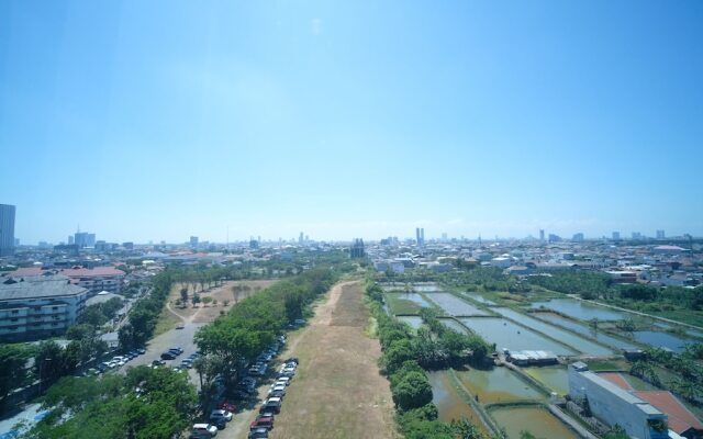 Strategic Studio Apartment At High Point Serviced