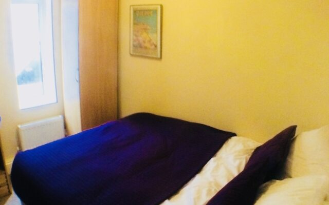 Little Western Spa Brighton Beach Apartment