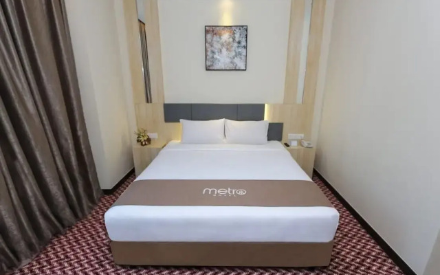 Metro Hotel