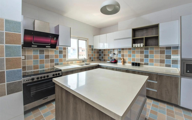 Montecito Apartments