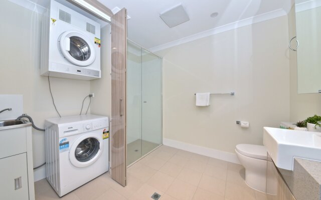 Modern Apartment in Perth City 1703