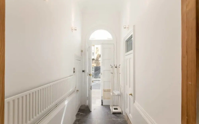 Fantastically Unique House for 3 With Large Garden