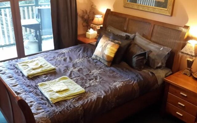 Rustic Refuge Guesthouse