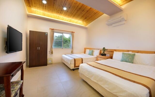 Lunatis Bay Hotel
