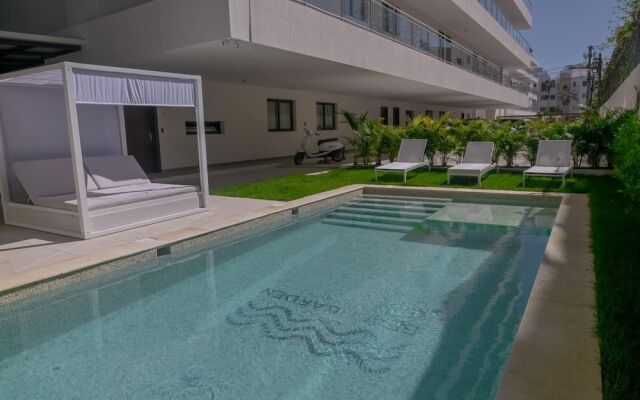 Gorgeous Terrific Roof Terrace With Private Picuzzi