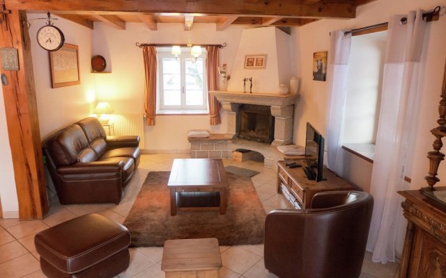 Beautiful Holiday Home in Saugues near Forest