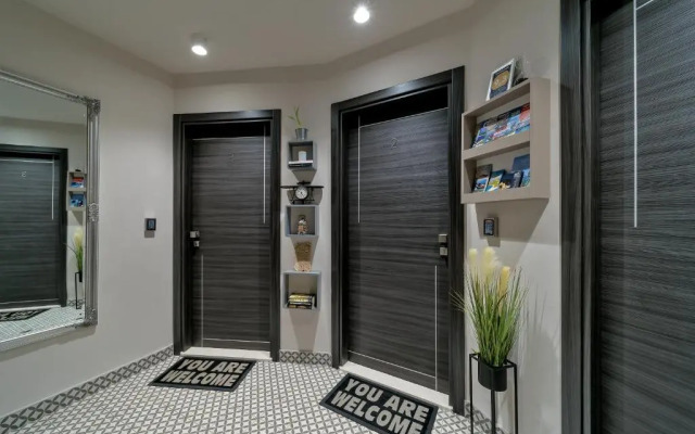 Airy vista apartment in city center