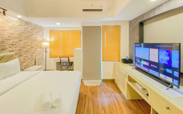 Minimalist and Cozy Studio LRT City Jatibening Apartment – Guest Rooms – Bekasi