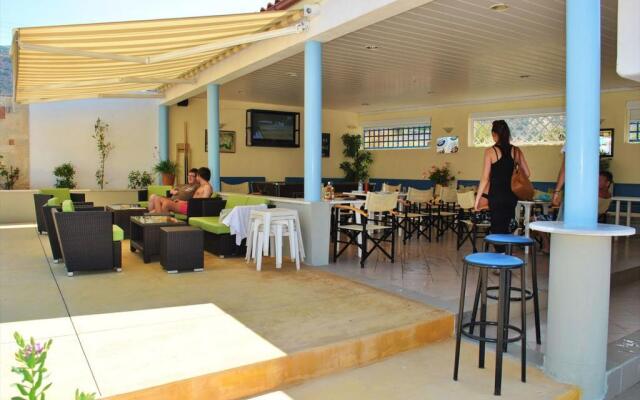 Melissa Apartments, Studios & Suites