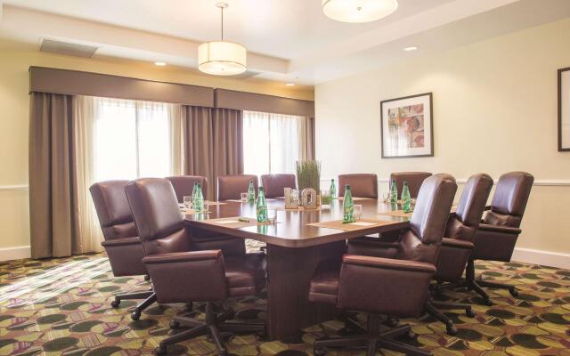 La Quinta Inn And Suites Lubbock North
