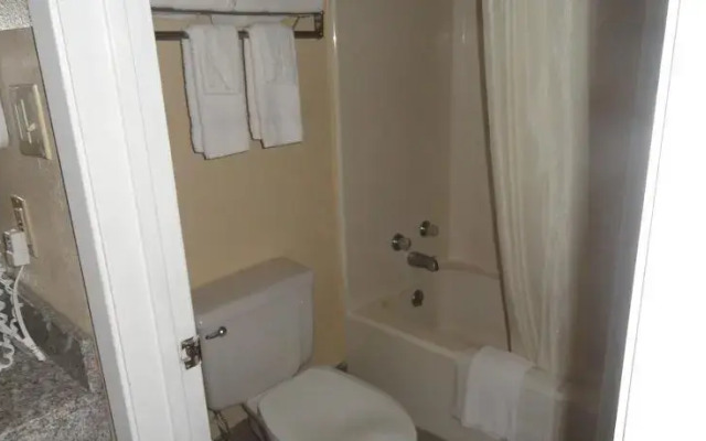Magnuson Hotel Waco