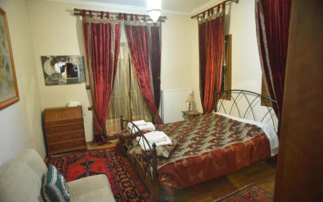 Santa Marina GuestHouse