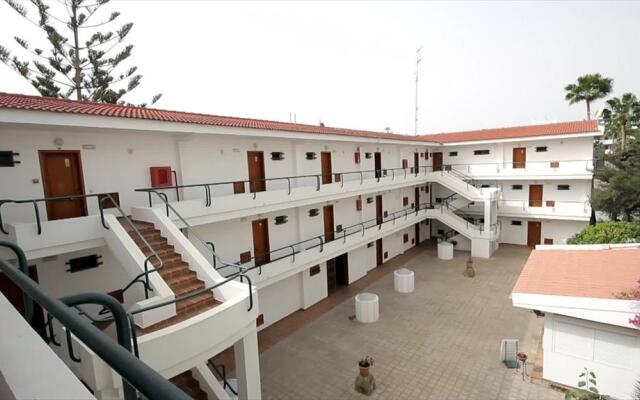 Apartamentos Montemayor