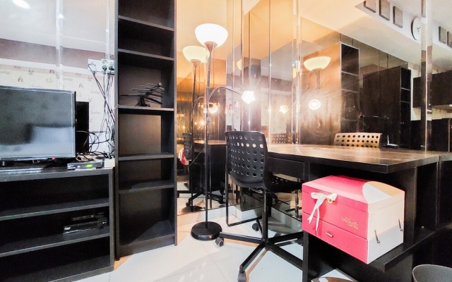 Simply Look Studio Room At 11St Floor Paramount Skyline Apartment – Guest Rooms – Tangerang