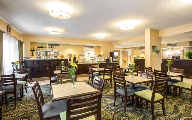 Clarion Inn & Suites