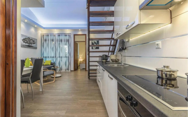 Two-Bedroom Apartment in Cervar Porat