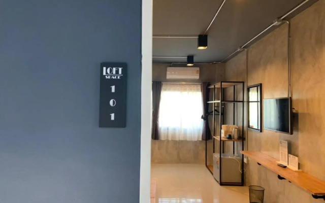Loft Space Hotel