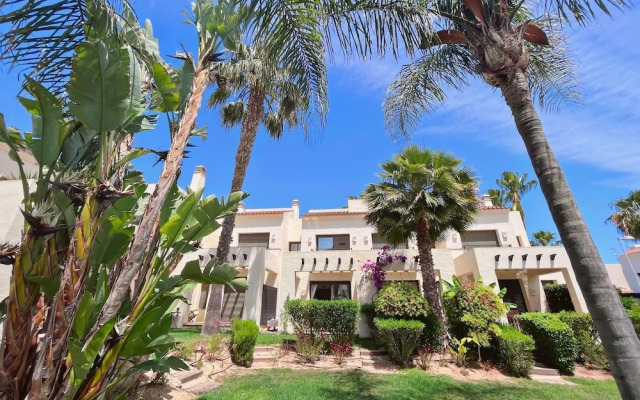 Casa Mila Roda Sleeps 4 With Pool