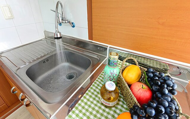 Gangchonwhite Castle Pension