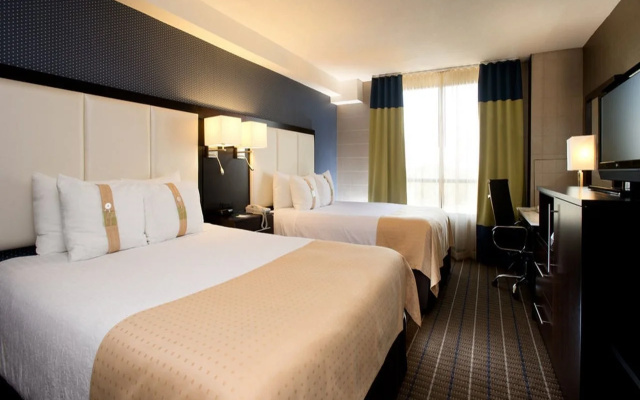 Holiday Inn Hotel & Suites Mississauga by IHG