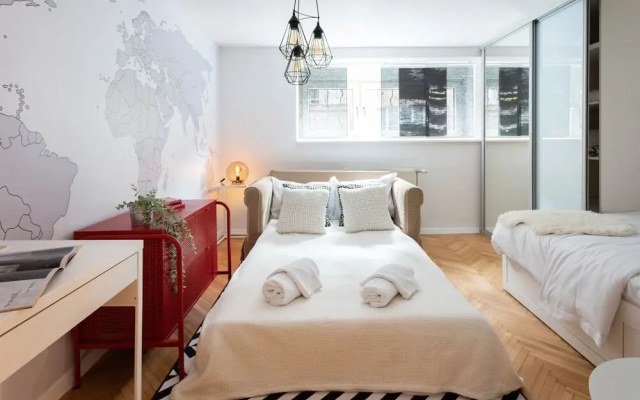 Modern Studio Near British Square