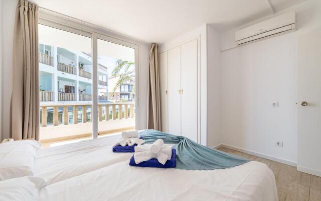 Orange Colom Seaside Apartments
