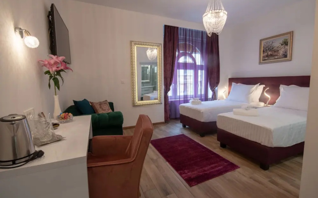 Center Luxury Rooms 1