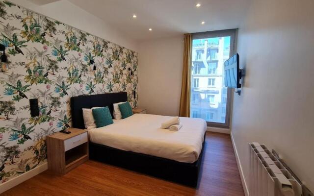 128 - Urban Art Rock Champs-Elysées