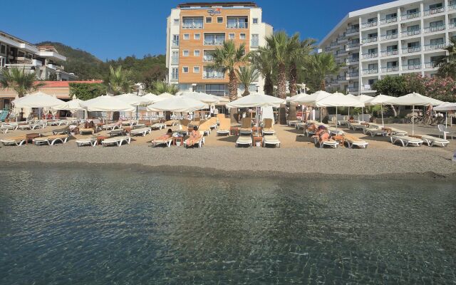 Cettia Beach Resort - Adults Only