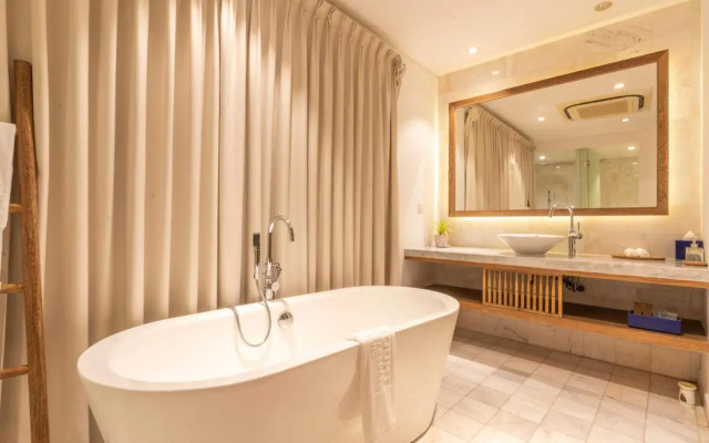 Risemount Premier Resort Da Nang
