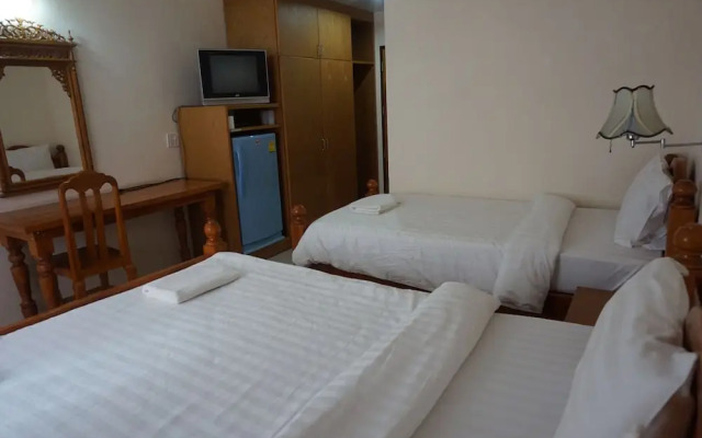 Pornnarumitr Hotel