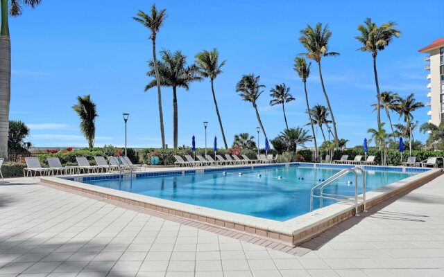 Admiralty House 806 South