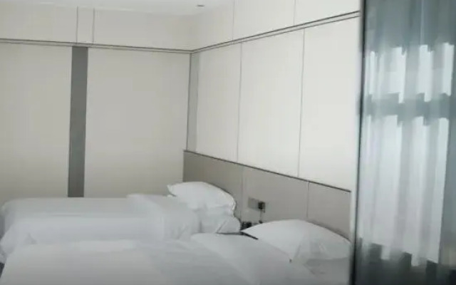 M. Huating Hot Spring Business Hotel