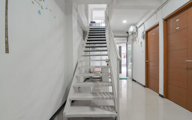 RedDoorz Syariah near Regol Park Bandung